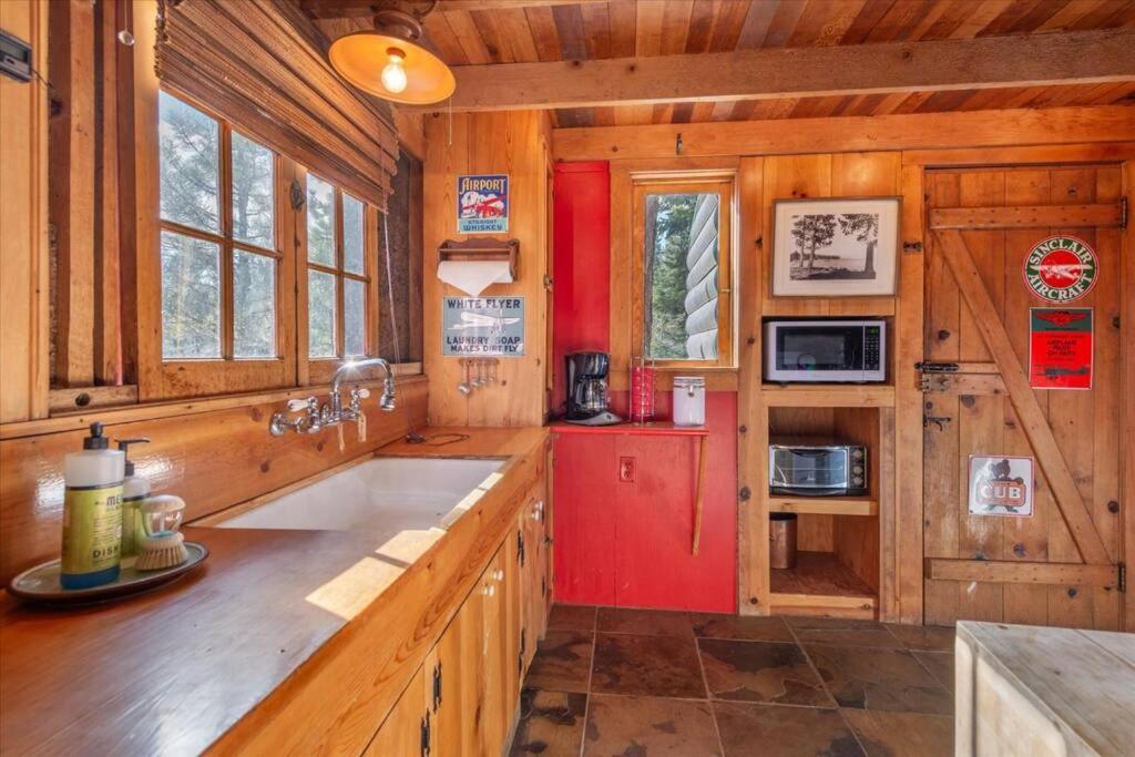 Coziest Cabin In Tahoe W Stone Fireplace Comfy Beds Close To Slopes & Lake Carnelian Bay Ngoại thất bức ảnh