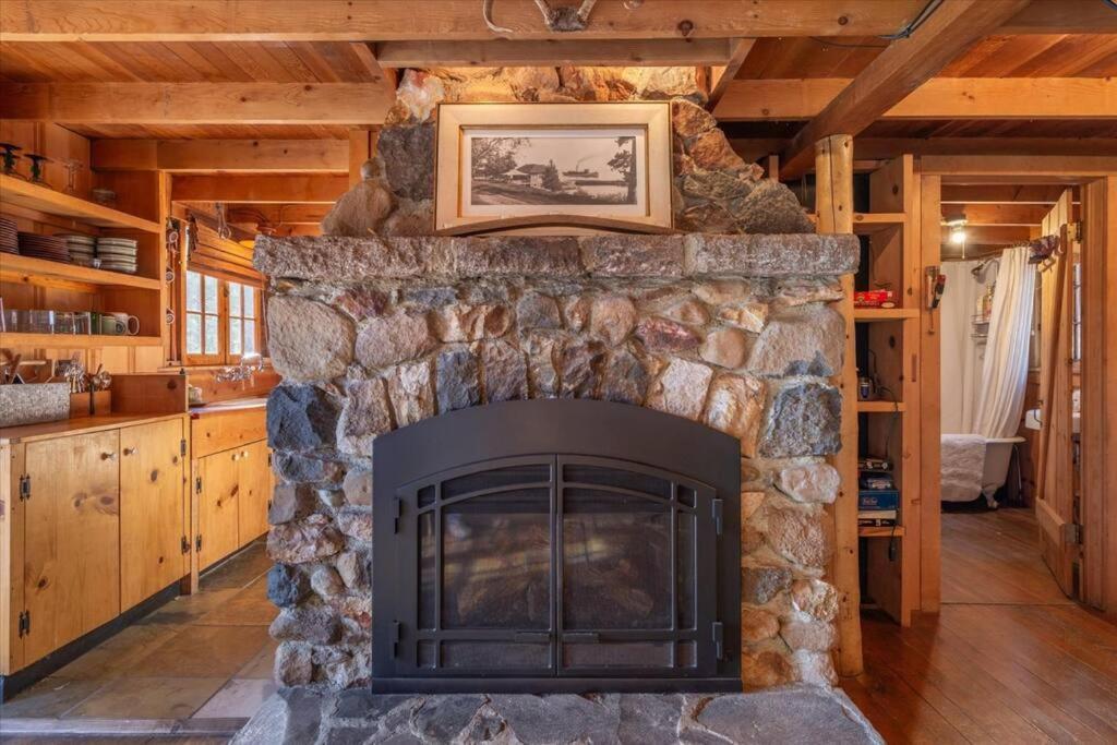 Coziest Cabin In Tahoe W Stone Fireplace Comfy Beds Close To Slopes & Lake Carnelian Bay Ngoại thất bức ảnh