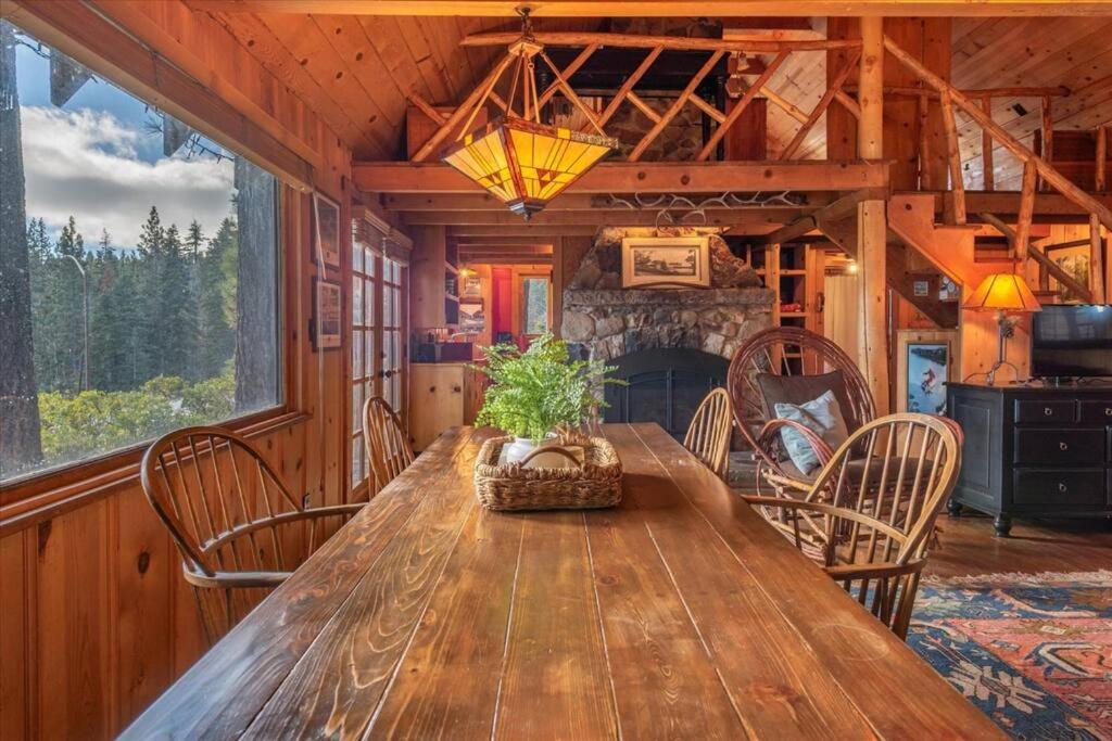 Coziest Cabin In Tahoe W Stone Fireplace Comfy Beds Close To Slopes & Lake Carnelian Bay Ngoại thất bức ảnh